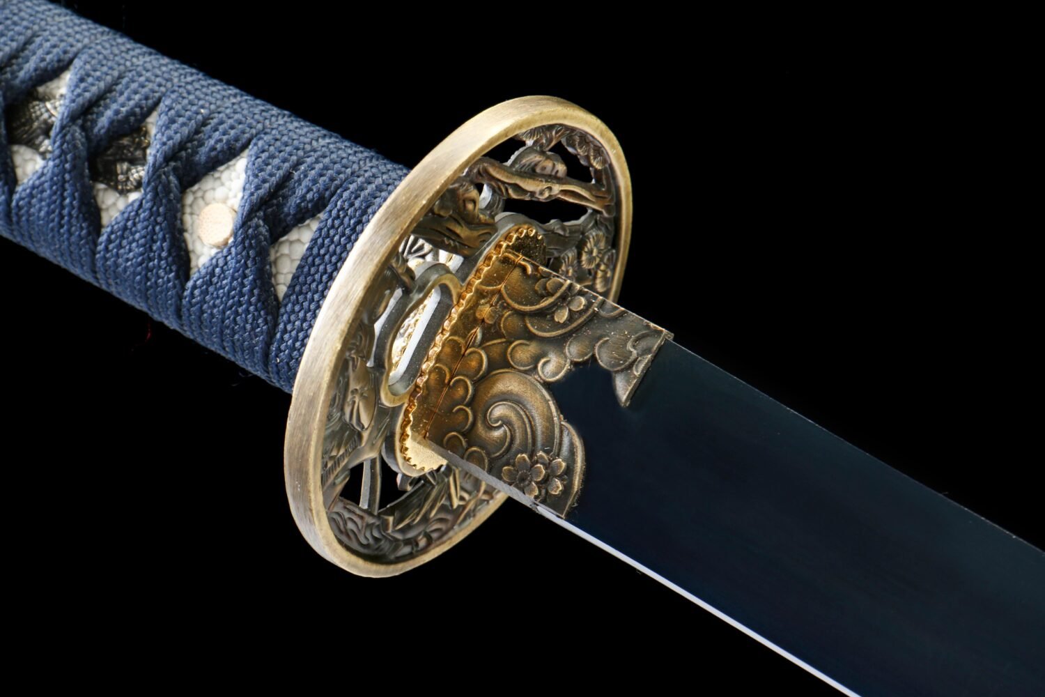 IMG_9422 1065 steel - pure hand-forged samurai sword - green leather sheath - zinc alloy fittings - blued - Cang Hai Ming Tao