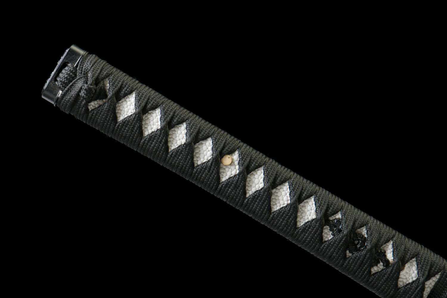 IMG_9440 1065 steel - pure handmade Japanese katana - green leather sheath - zinc alloy fittings - special craftsmanship - textured black - ink style