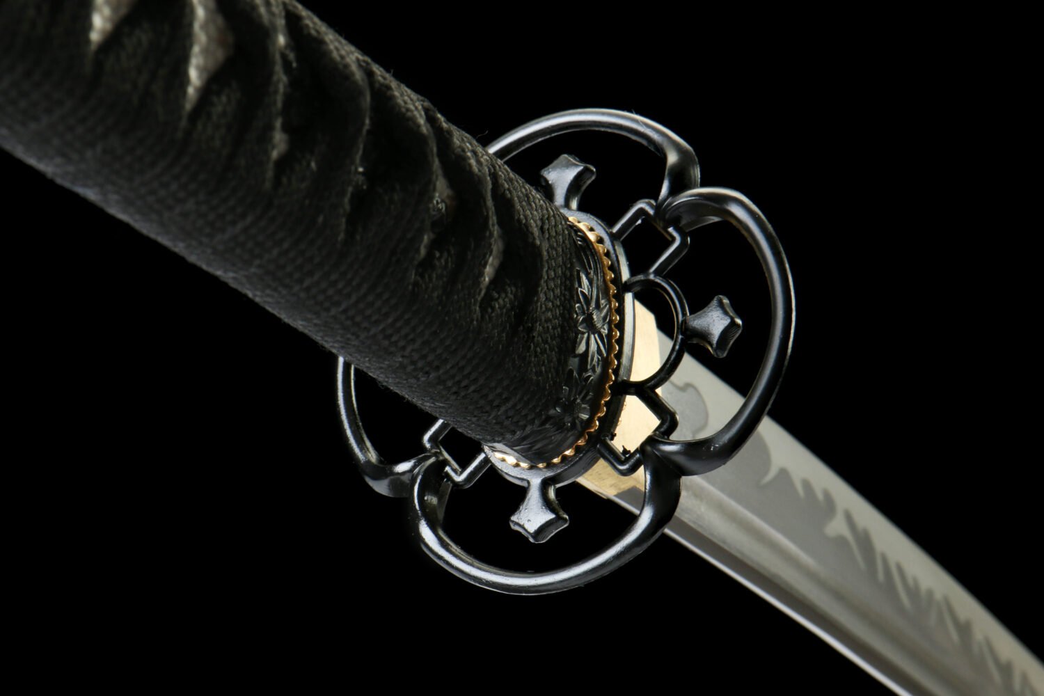 IMG_9444 1065 steel - pure handmade Japanese katana - green leather sheath - zinc alloy fittings - special craftsmanship - textured black - ink style