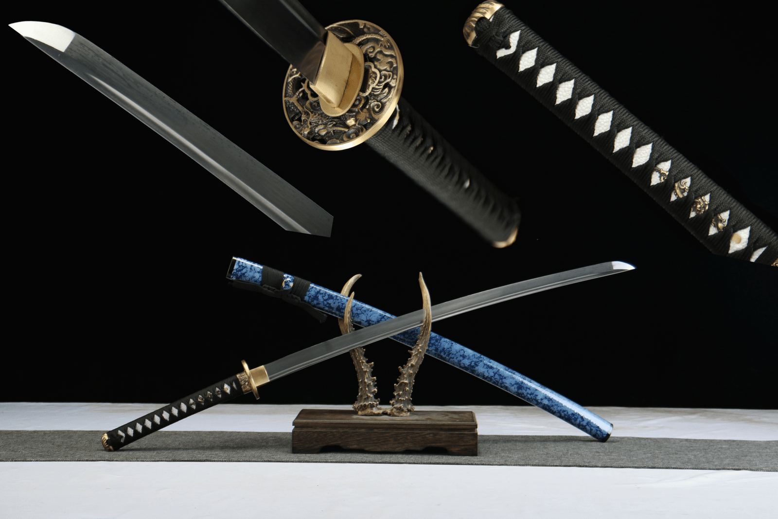 冰魄 Patterned steel-handmade Japanese samurai sword-green leather sheath-copper equipment-Bingpo